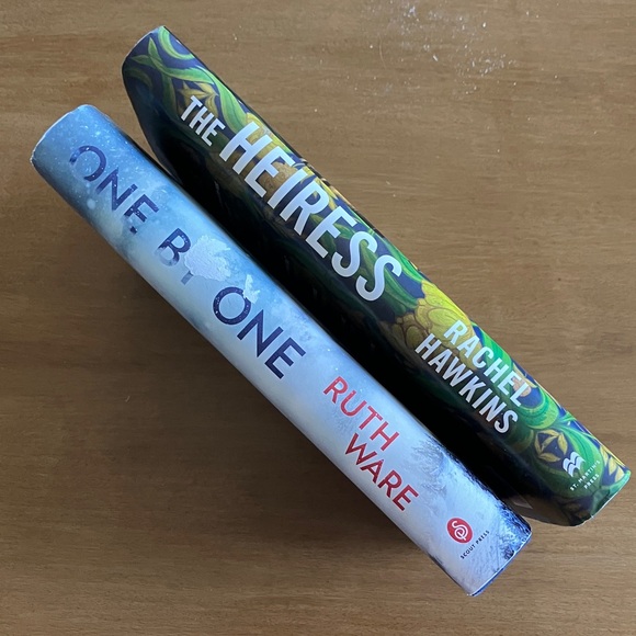 Suspense Book Bundle - Picture 3 of 5